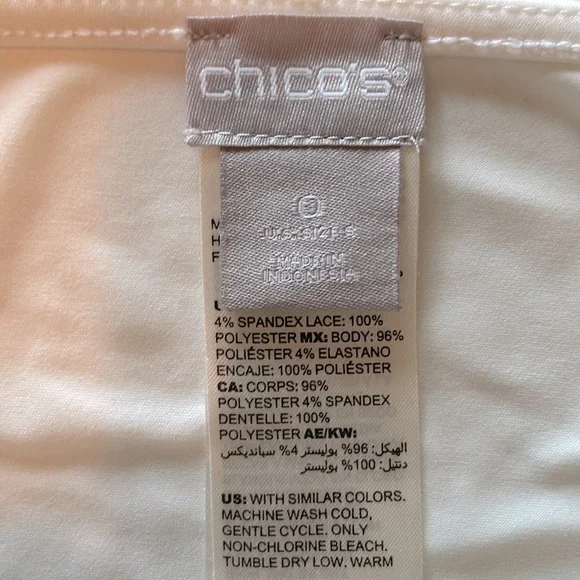 Chico’s Swirled Lace Flutter-Sleeve Top Size 4 - Picture 5 of 10